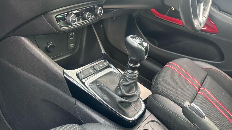 Vauxhall Crossland 1.2 Turbo SRi Nav 5dr Petrol Hatchback